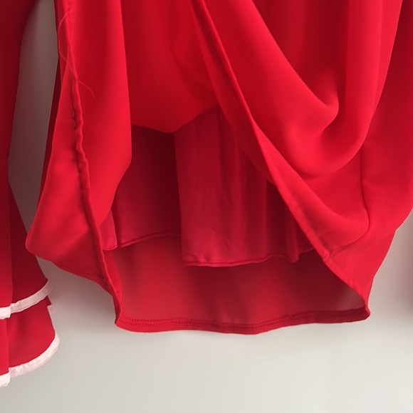 Red blouse - Picture 4 of 4